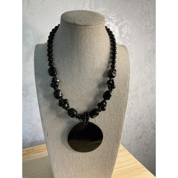 Round Black Cluster Beads Round Metal Pendant - Picture 1 of 4